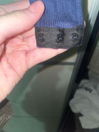 Bodies cuello alto azul y burdeos