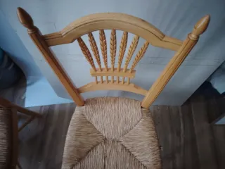 Sillas de madera con asiento de enea (3unidades)