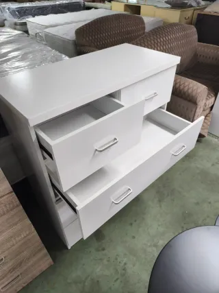 Cómoda 5 cajones blanca y cambrián
