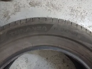 Neumáticos 215/65 R17 99V