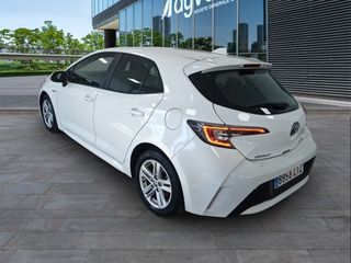 Toyota Corolla 1.8 125 Híbrido Active Tech E-CVT 90 kW (122 CV)