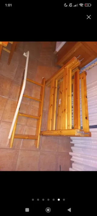 Cama alta infantil con columpio y tienda