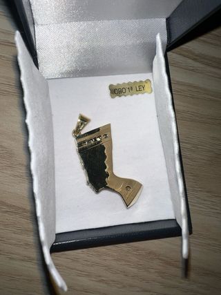 Colgante Faraón Oro 18K Zaragoza