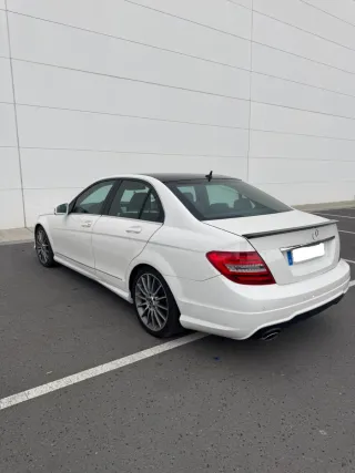Mercedes-Benz Clase C 200 CDI AMG