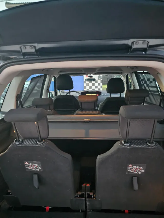 Citroen C4 Picasso 2011