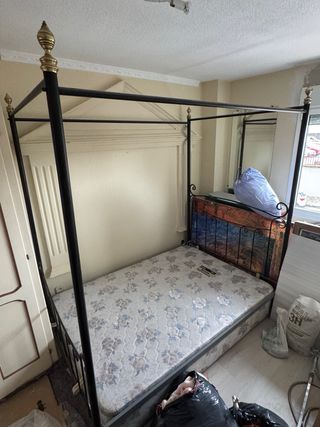 Estructura Cama+Somier Pikolin Acero Negro/Dorado