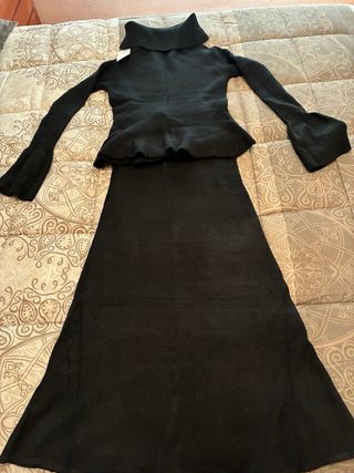 Conjunto Falda y Jersey Negro