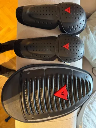 Chaqueta Dainese D-Dry T52 , Impermeable y espald.