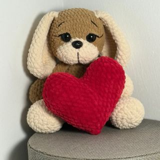 Peluche perro hecho a mano con helado