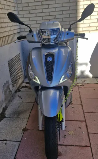 Moto Piaggio Medley 125cc