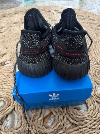 Adidas Yeezy Boost 350 V2