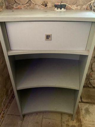 Mueble TV gris y blanco