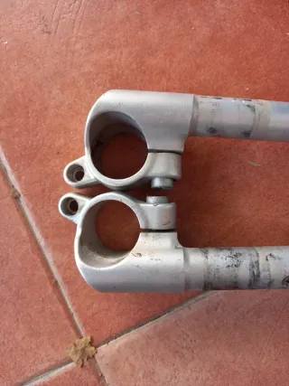 Semimanillares Yamaha TZR 50cc Moderna