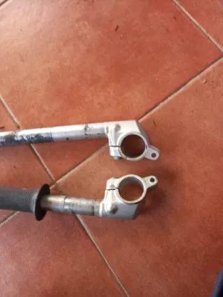 Semimanillares Yamaha TZR 50cc Moderna