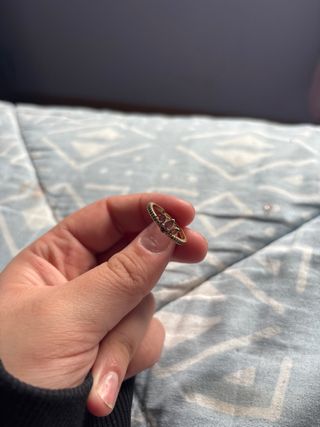 Anillo Pandora Oro y Piedras Rosas