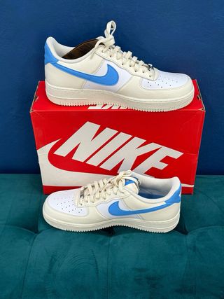 Nike Air Force 1 Beige y Azul