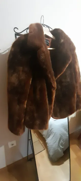 Chaqueta pelo Zara marrón