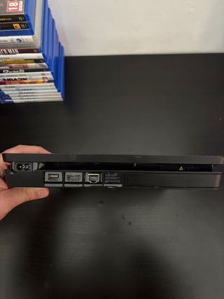 Lote PS4 con 2 mandos y juegos