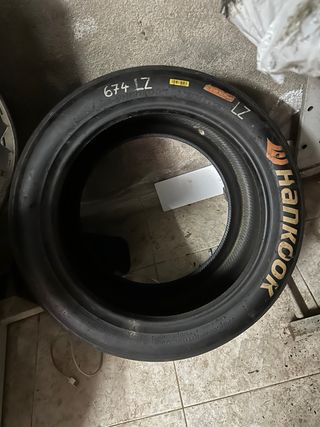 Neumático Hankook Competición 674 LZ