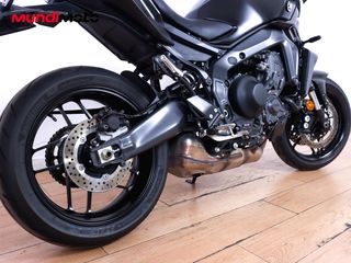 YAMAHA MT 09