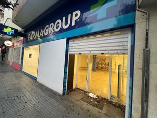 Local Avenida de la Paz Almendralejo