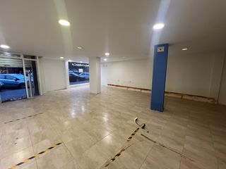 Local Avenida de la Paz Almendralejo