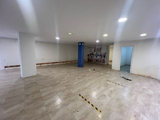 Local Avenida de la Paz Almendralejo