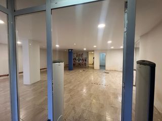 Local Avenida de la Paz Almendralejo