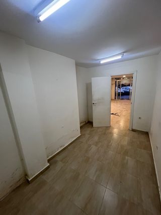 Local Avenida de la Paz Almendralejo