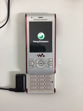 Sony Ericsson W595 Walkman Rosso/Argento