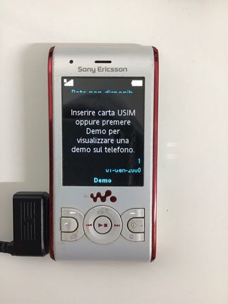Sony Ericsson W595 Walkman Rosso/Argento