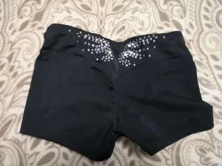 Maillot y mini short talla 2. Falda flamenca t 2-4