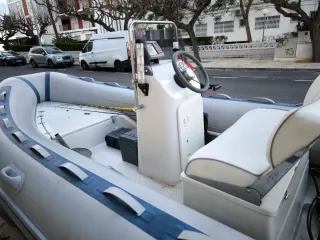 Barca semirrígida Lomac 4.50