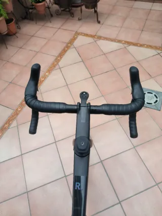 Bicicleta de carretera Cube agree c62. Carbono