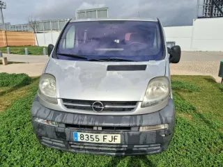 Opel Vivaro 2005