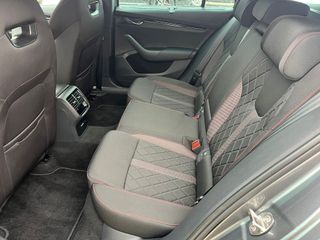 Skoda Octavia 2.0 TDI RS DSG 200cv 2023