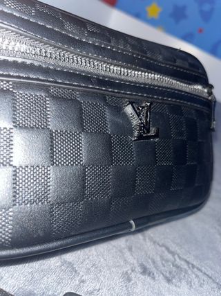 Riñonera Louis Vuitton Negra