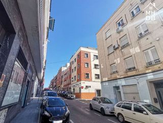 Local comercial en venta en Pradolongo en Madrid