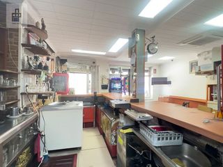 Local comercial en venta en El Castell-Poble Vell en Castelldefels