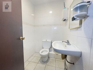 Local comercial en venta en El Castell-Poble Vell en Castelldefels