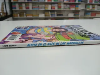 Alicia en el País de las Maravillas, edición bi...