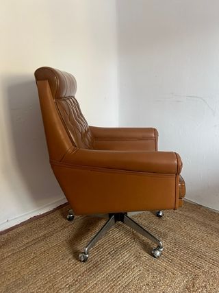 SILLÓN CAPITONÉ HERMANOS VIDAL, AÑOS 60-70.