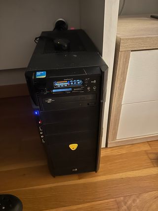 Ordenador Sobremesa Negro