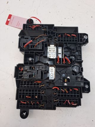 CAJA RELES / FUSIBLES MERCEDES-BENZ CLASE A BERLINA (BM 177)