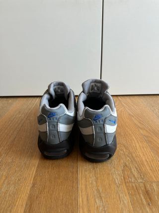 Nike Air Max 95 Gris y Azul