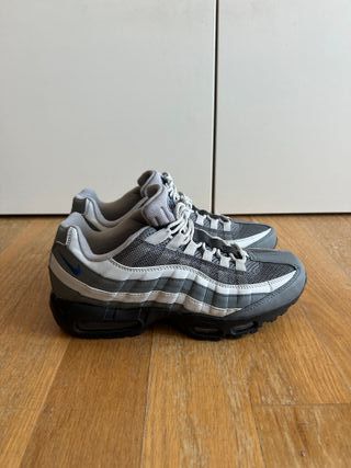 Nike Air Max 95 Gris y Azul