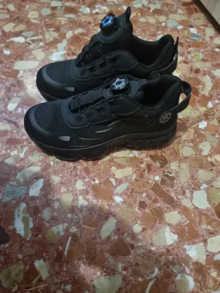Zapatos de trabajo negros