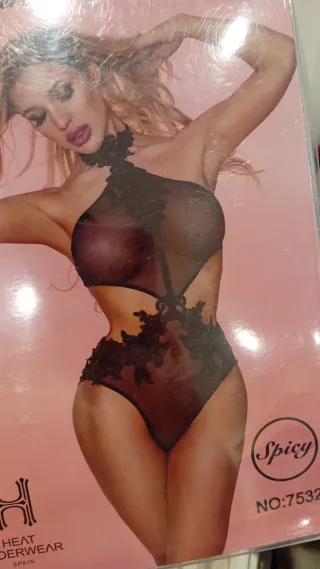 Lencería Bodis Corsé Negro y Beige