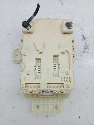 CAJA RELES / FUSIBLES HYUNDAI IX35 (3)