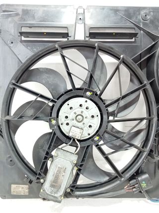 REJILLA DELANTERA VOLKSWAGEN TOUAREG (7L6)